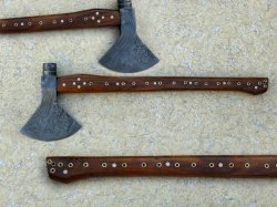 AXES/TOMAHAWK